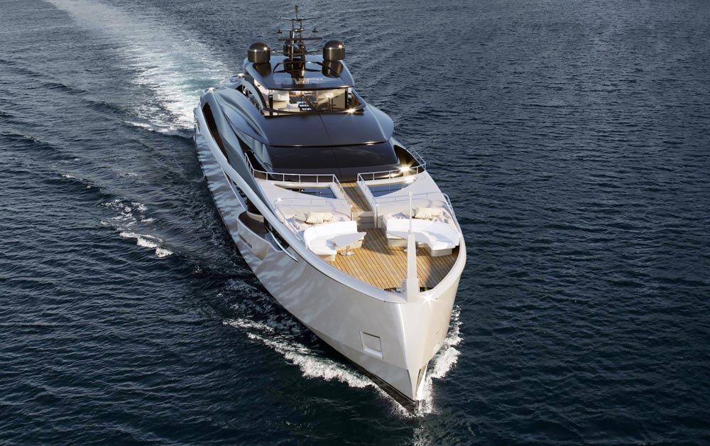 Infinity Yachts Rossinavi e Camper 