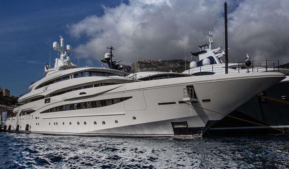 CRN M / Y 135 megayacht da 79 metri