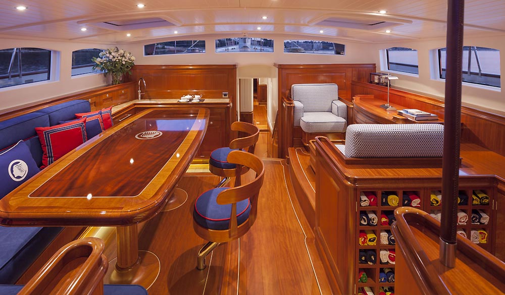 Atalante Yacht - Truly Classic 127