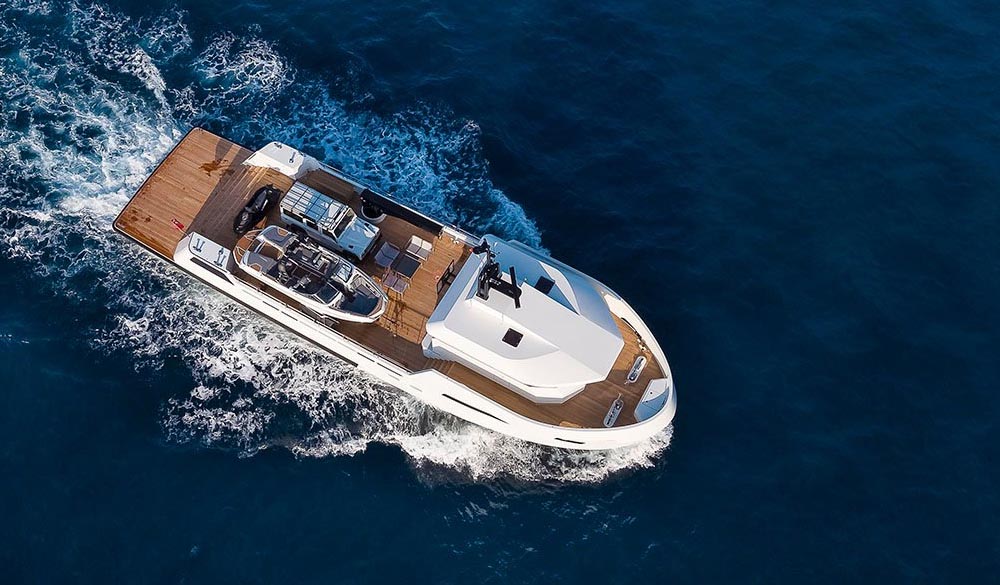 YXT 24 Evolution Yacht