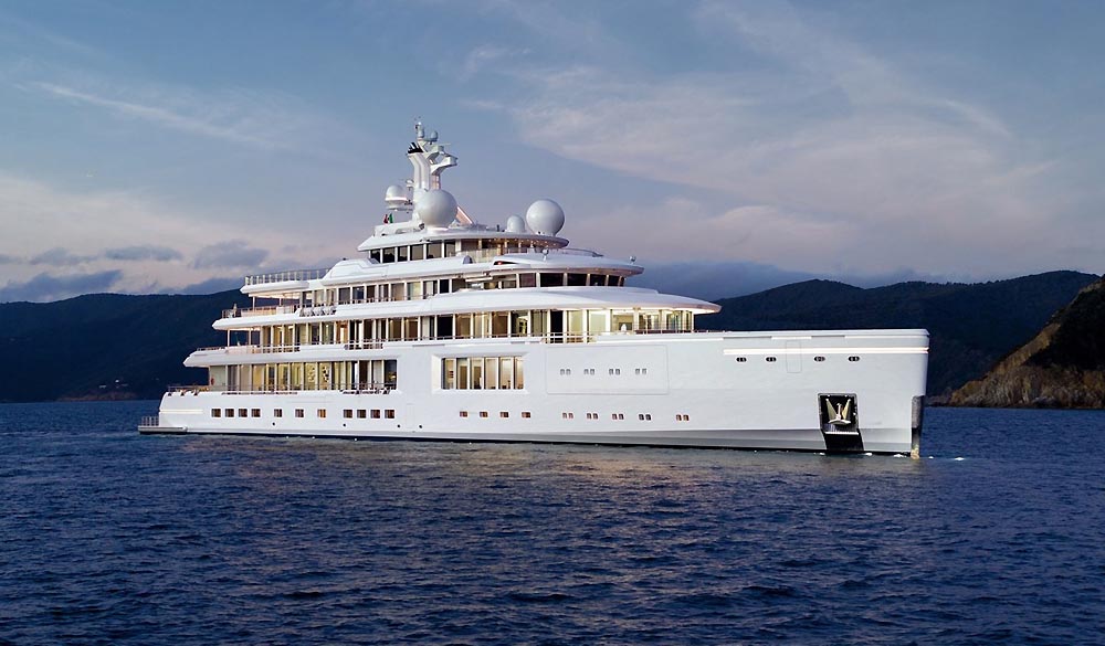 Luminosity SuperYacht Benetti