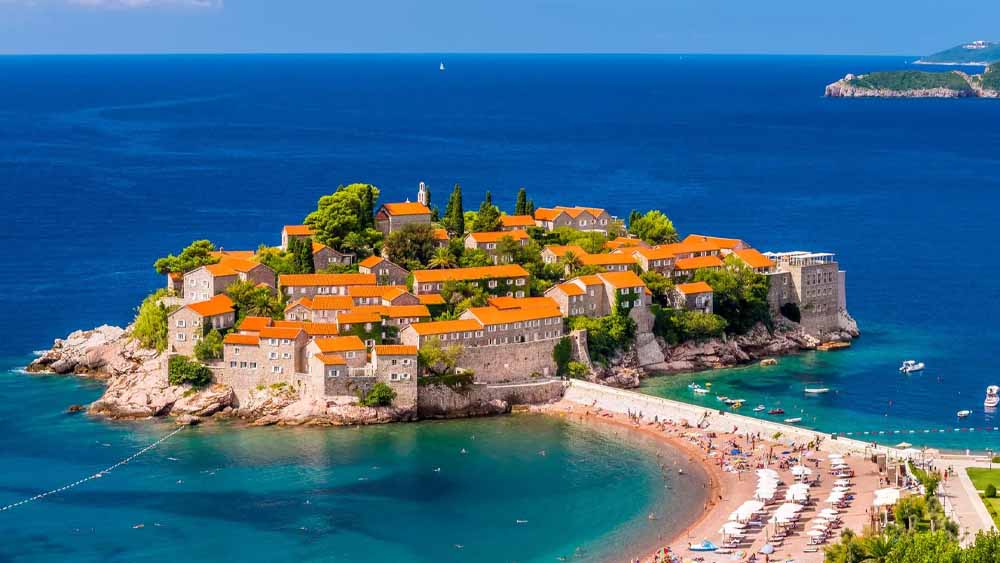 Marinas in Croatia and Montenegro, ten harbours for exploring the Adriatic