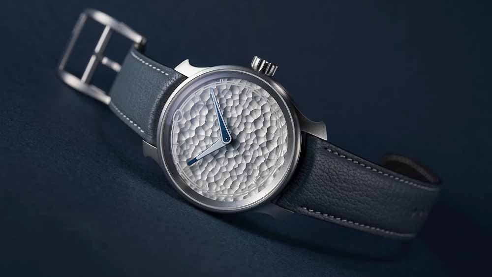 MING 37.06 Royal Selangor, l&rsquo;orologio malese che trasforma il peltro in luce
