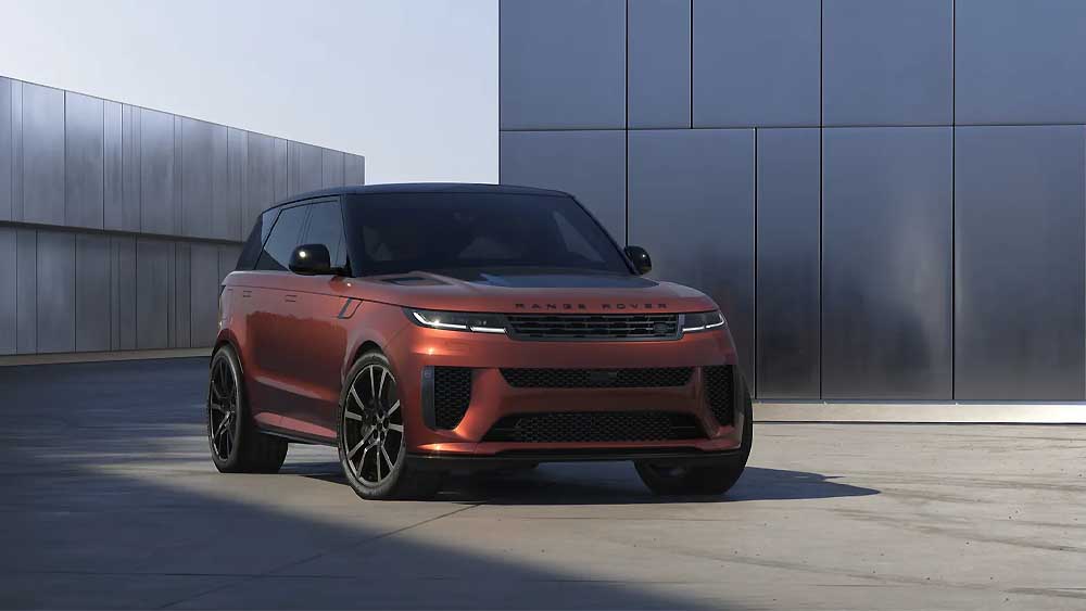 Range Rover joins the Costa Smeralda lifestyle