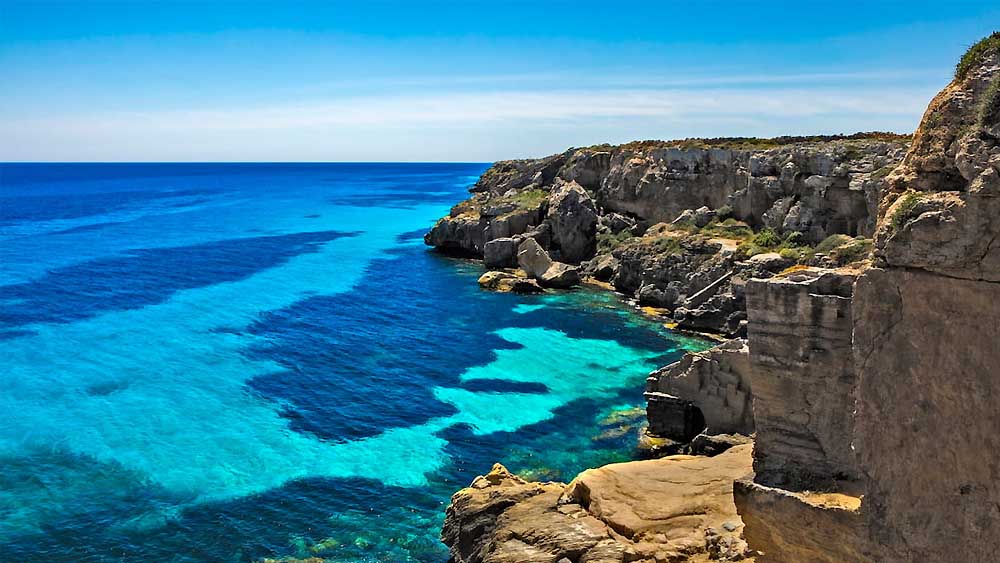 Favignana, l&rsquo;isola dove il Mediterraneo incontra l&rsquo;Odissea