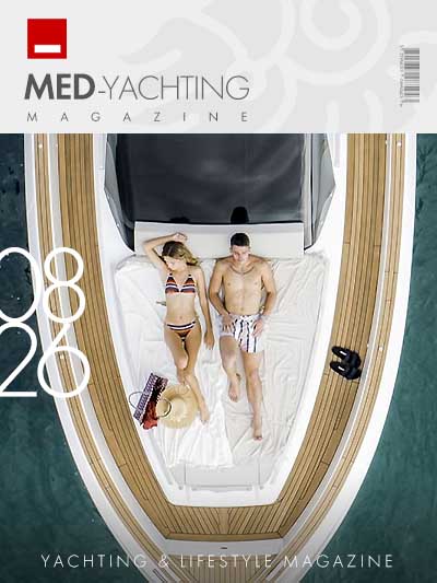Astondoa 377 Coup&eacute;, il Mediterraneo in meno di dodici metri