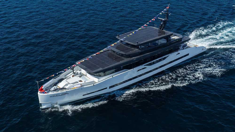 M/Y Merinos, 42 metros para explorar una nueva idea de superyacht h&iacute;brido