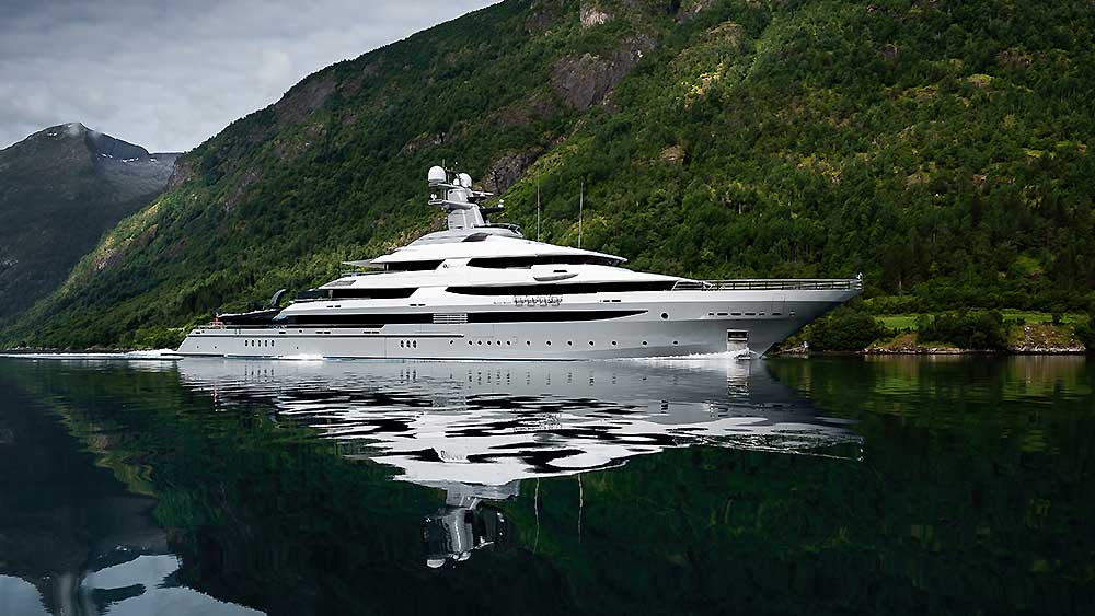 Oceanco porta Draak al FLIBS 2026 dopo il rebuild