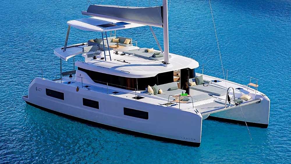 Lagoon 47, un catamar&aacute;n nacido de la experiencia de sus propietarios